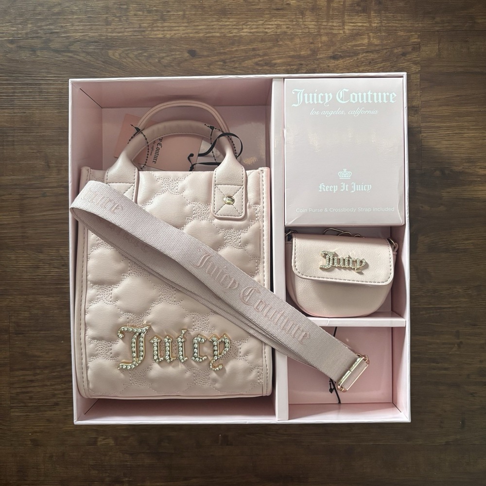 NWT Juicy Couture 3 Piece Set Quilted Pink Diamond - Coin Purse/Shoulder Strap‎